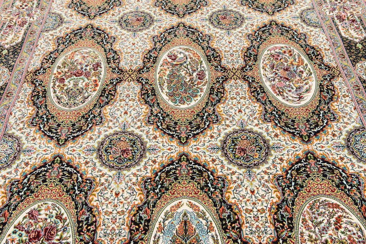 Rechteck Teppich Dynasty in Beige von Hadorn™ - Lifestyle Image