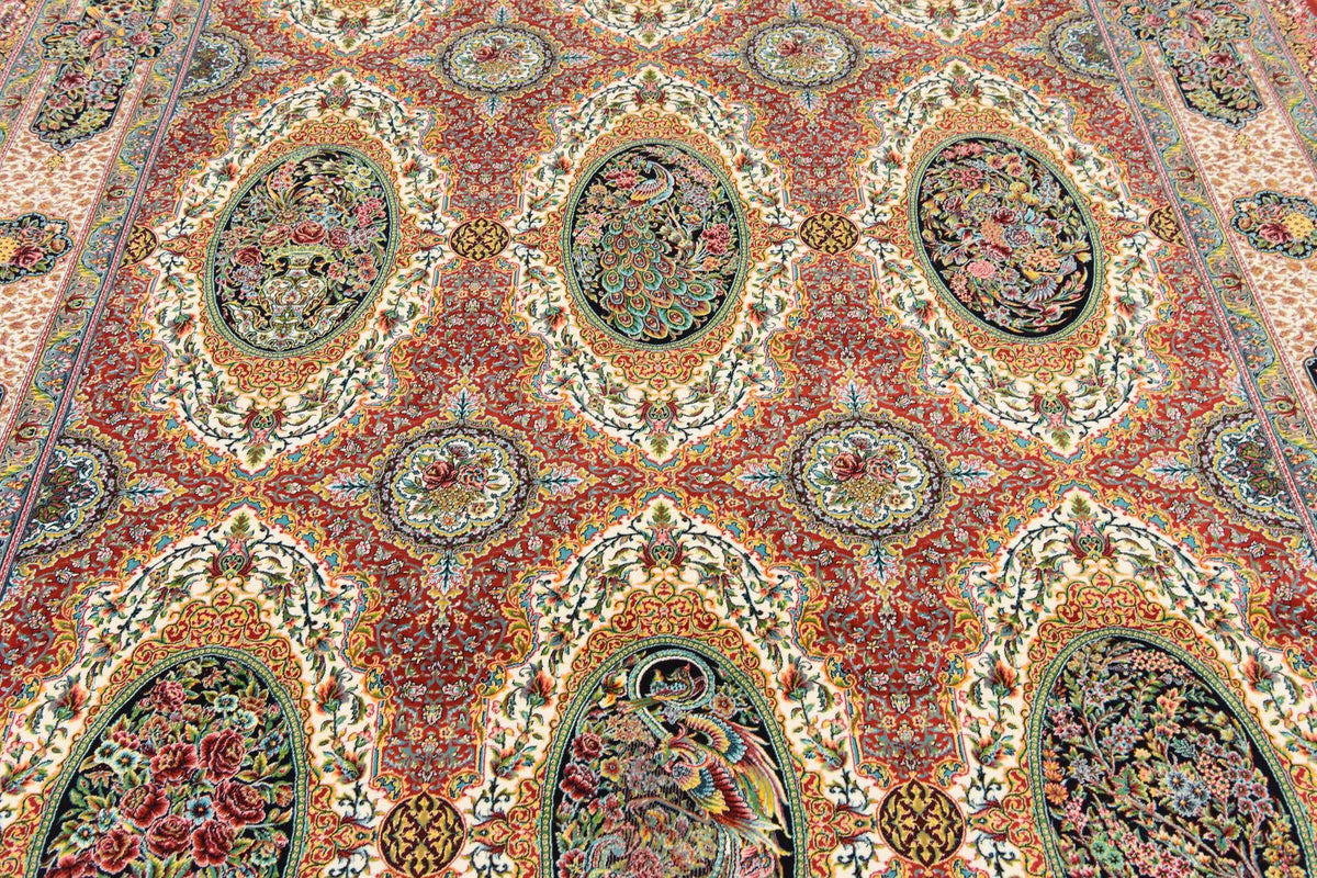Rechteck Teppich Dynasty in Rot von Hadorn™ - Lifestyle Image