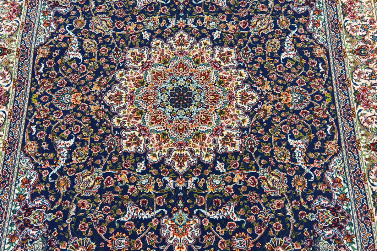 Läufer Teppich Dynasty in Dunkelblau von Hadorn™ - Lifestyle Image