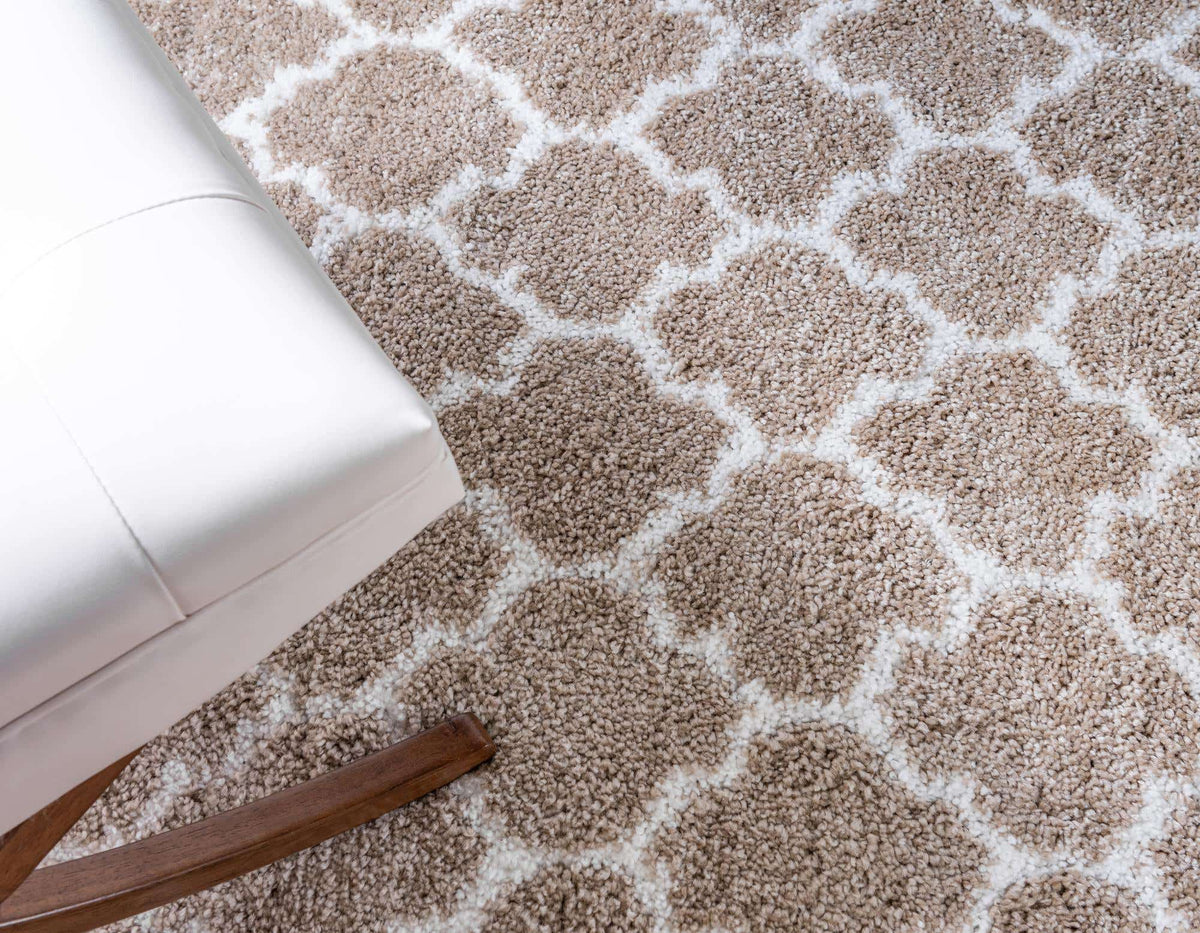 Rechteck Hochflorteppich Marrakesh Shag in Taupe von Hadorn™ - Lifestyle Image