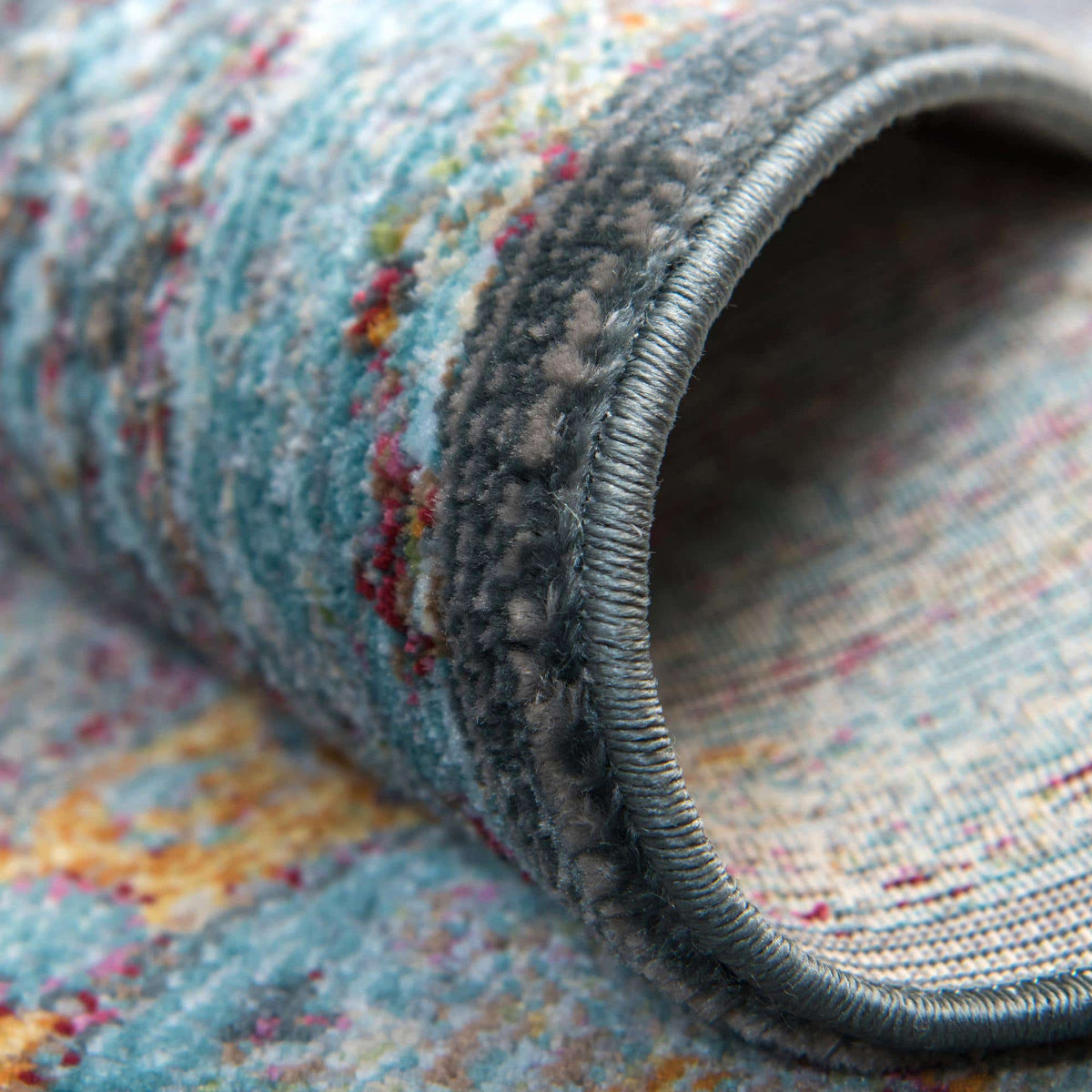 Rechteck Teppich Havana in Blau von Hadorn™ - Lifestyle Image