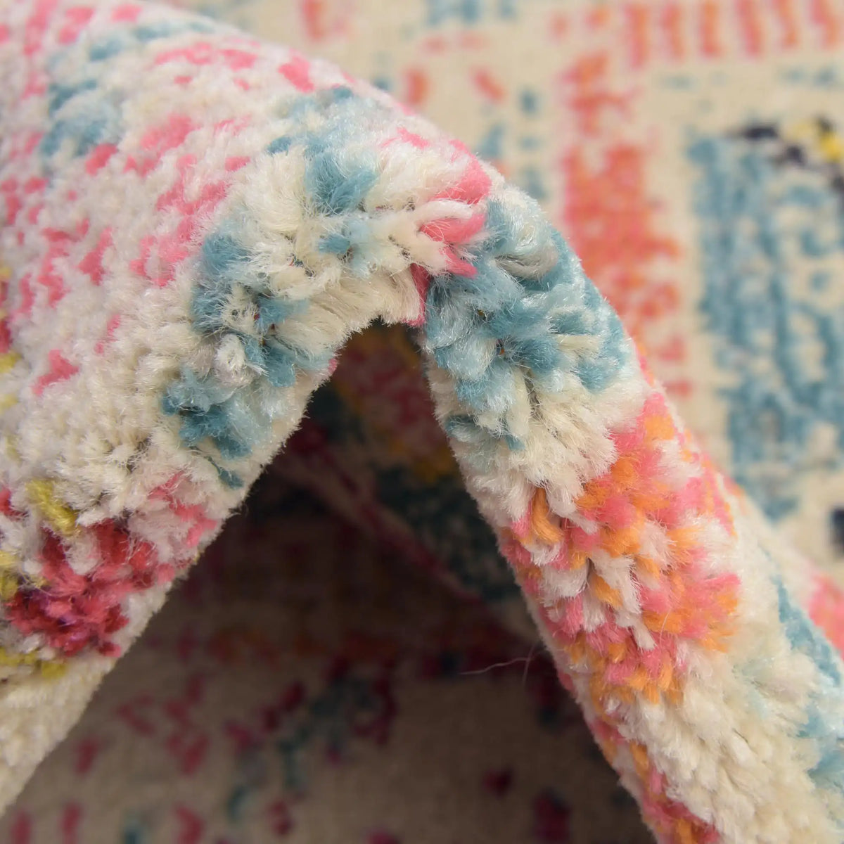 Rechteck Teppich Alta in Mehrfarbig von Hadorn™ - Lifestyle Image