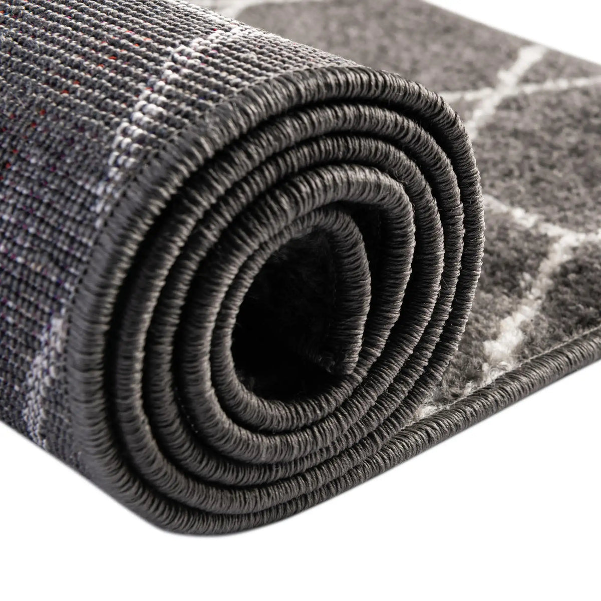 Rechteck Teppich Trellis Frieze in Dunkelgrau von Hadorn™ - Lifestyle Image