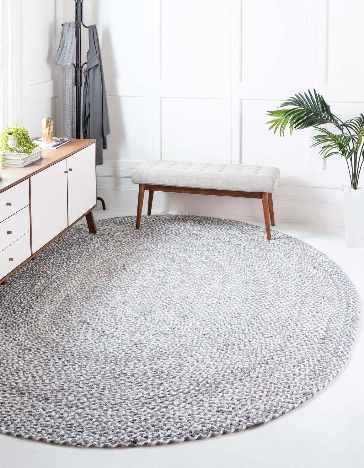 Oval Teppich Braided Chindi in Grau von Hadorn™ - Lifestyle Image