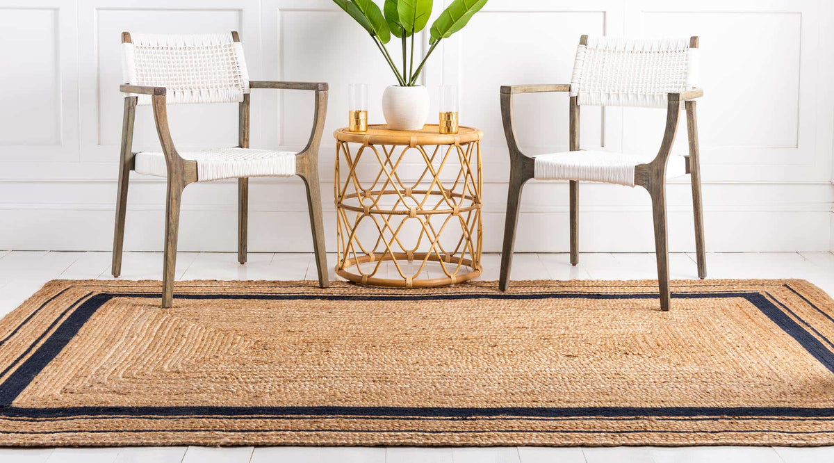 Rechteck Teppich Braided Jute in Blau von Hadorn™ - Lifestyle Image