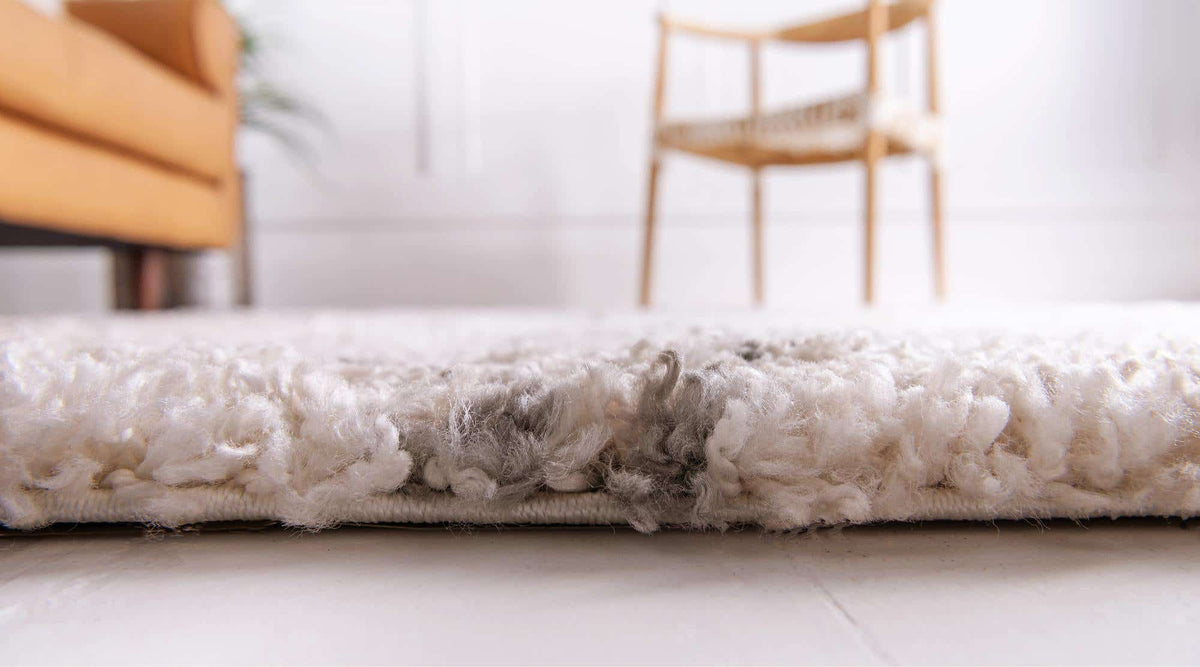 Rund Hochflorteppich Marrakesh Shag in Beige von Hadorn™ - Lifestyle Image