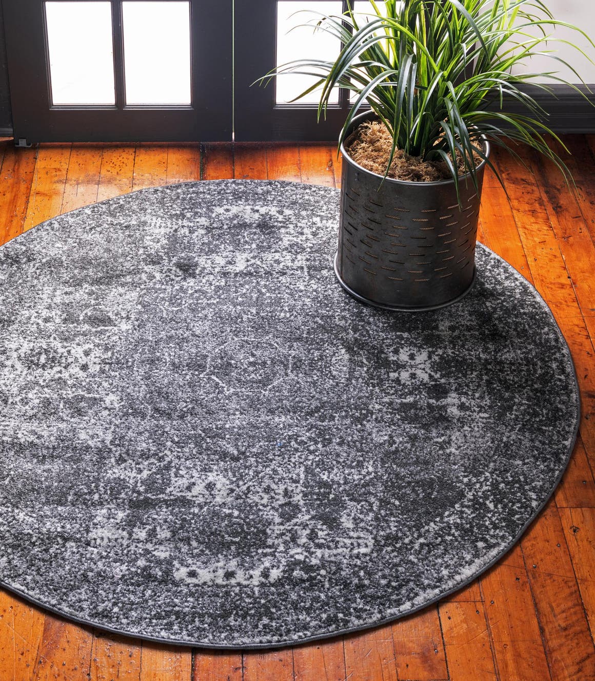 Rund Teppich Bexley in Dunkelgrau von Hadorn™ - Lifestyle Image