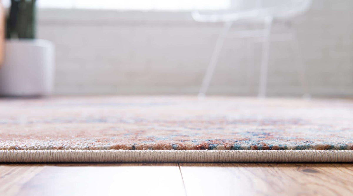Rund Teppich Ethereal in Rot von Hadorn™ - Lifestyle Image