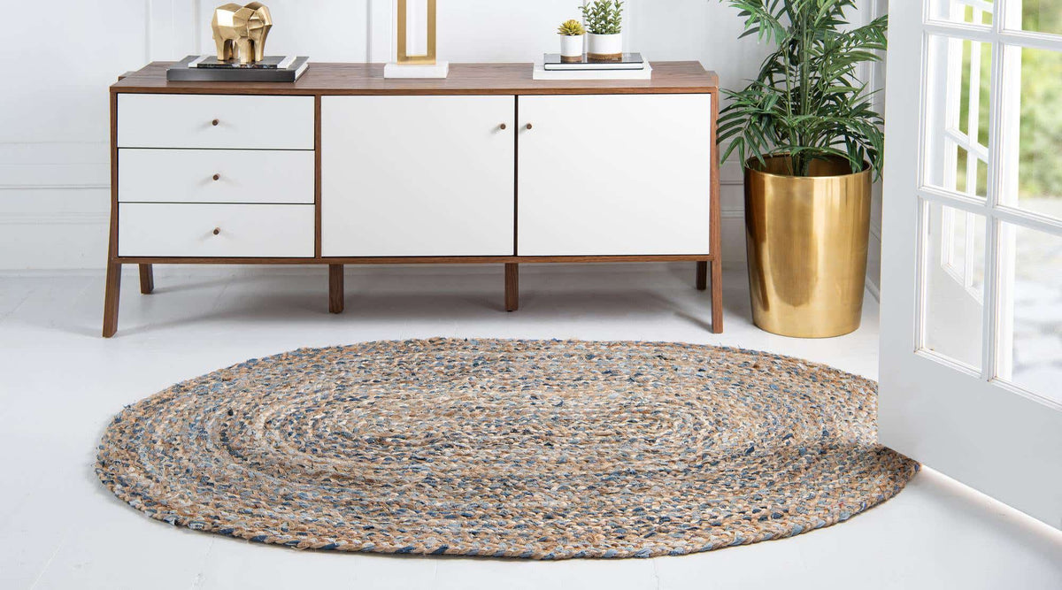 Oval Teppich Braided Chindi in Natürlich von Hadorn™ - Lifestyle Image