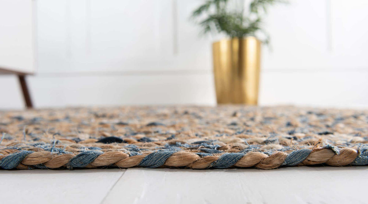 Oval Teppich Braided Chindi in Natürlich von Hadorn™ - Lifestyle Image