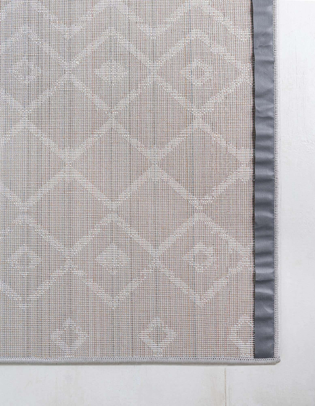 Rechteck Teppich Kasbah Trellis in Hellgrau von Hadorn™ - Lifestyle Image