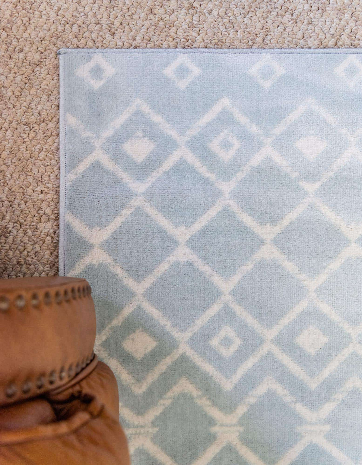 Rechteck Teppich Kasbah Trellis in Hellblau von Hadorn™ - Lifestyle Image