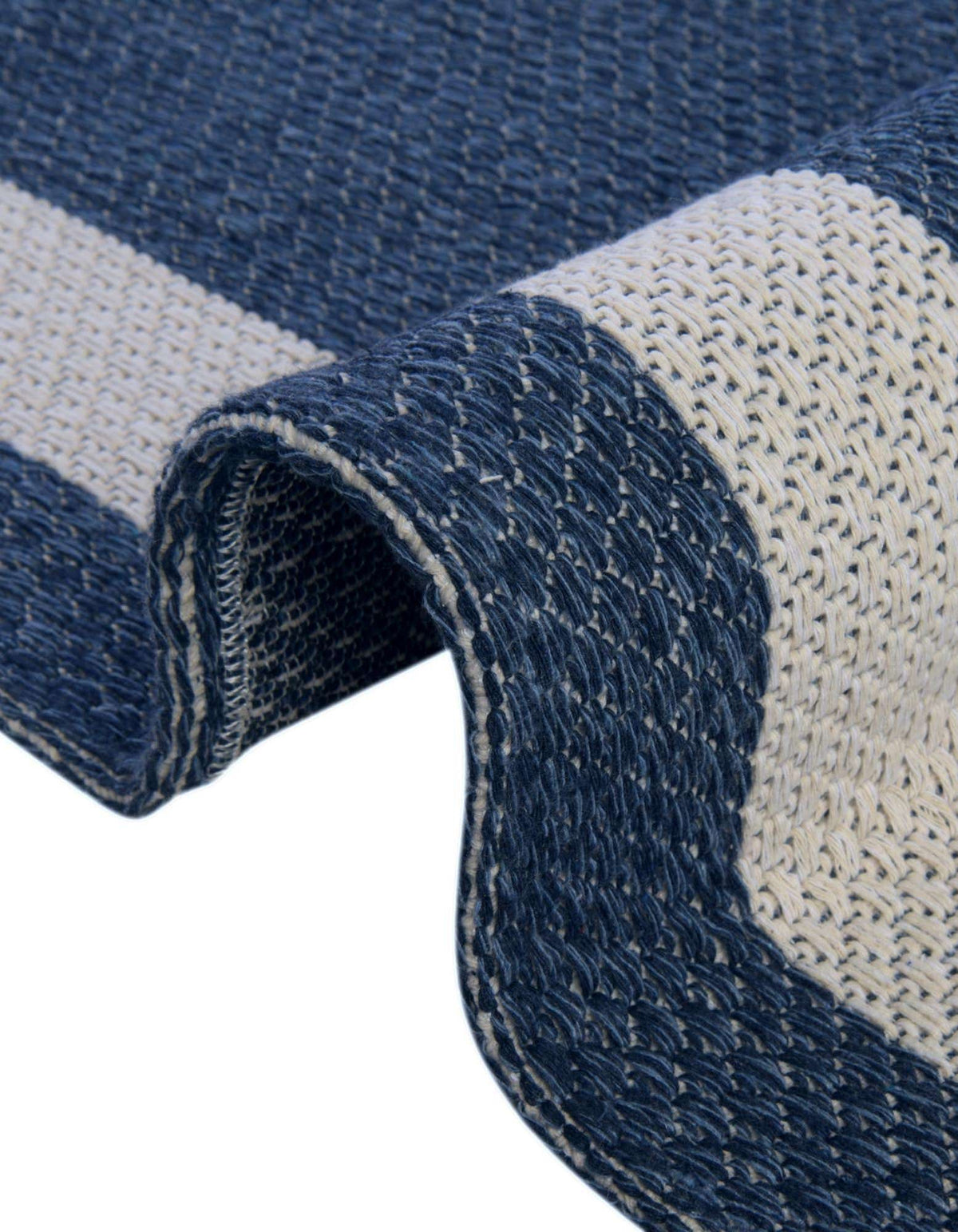 Rechteck Teppich Georgia in Marineblau von Hadorn™ - Lifestyle Image