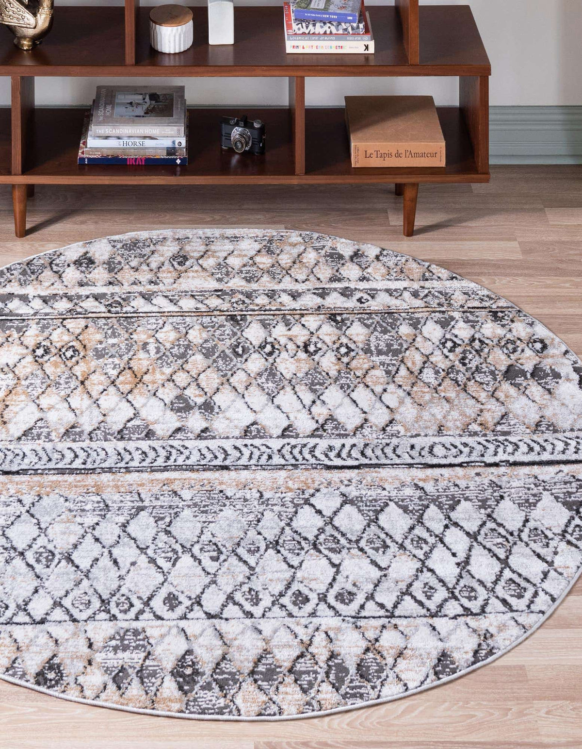 Rund Teppich Leipzig in Beige von Hadorn™ - Lifestyle Image