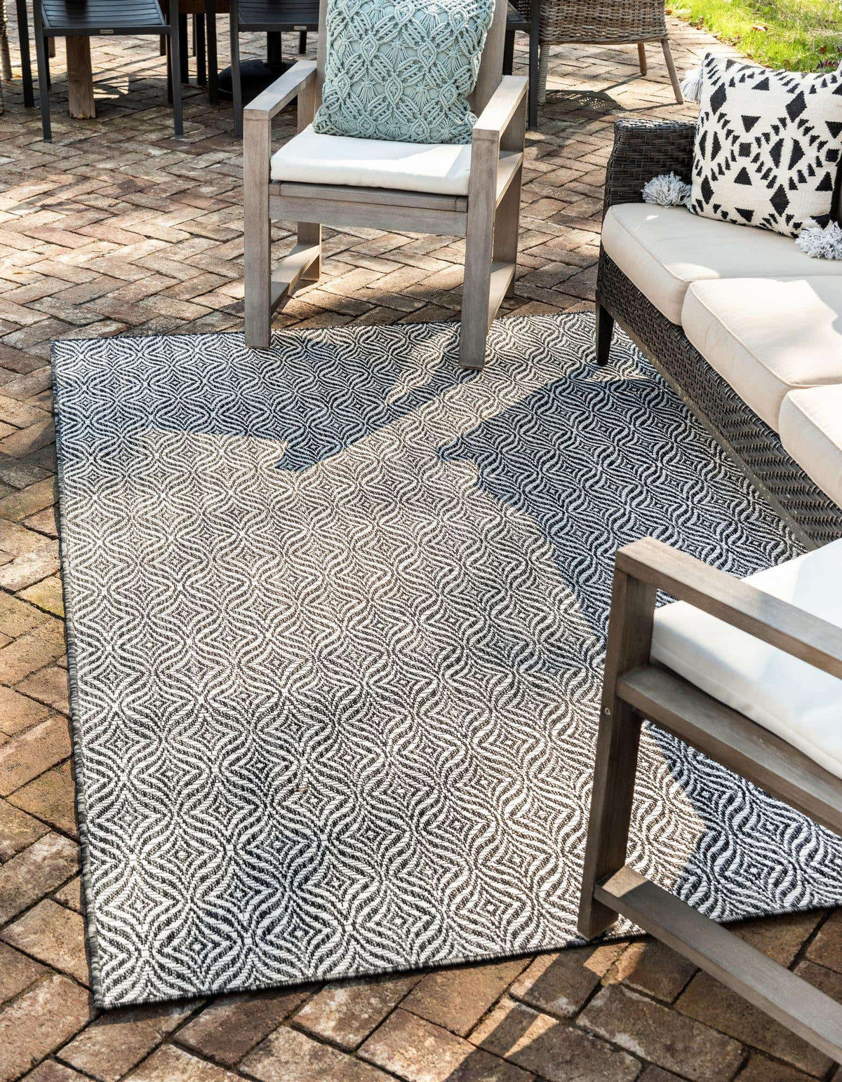 183 x 122 Outdoor Trellis