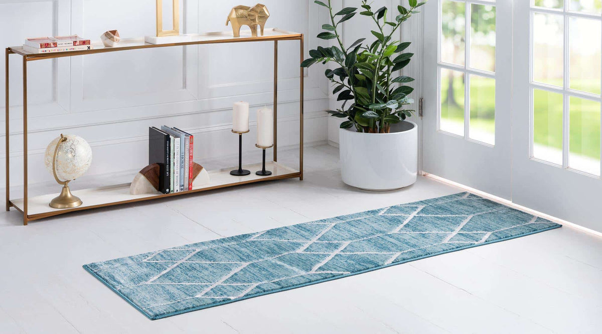 Läufer Teppich Lattice Trellis in Blau von Hadorn™ - Lifestyle Image
