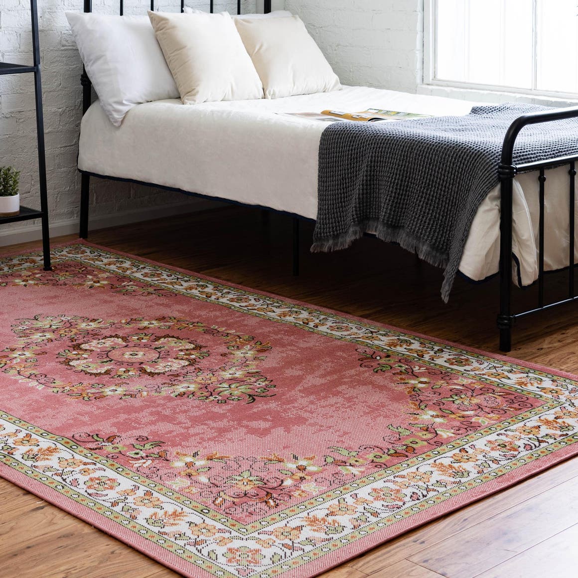 Rechteck Teppich Lucerne in Rosa von Hadorn™ - Lifestyle Image