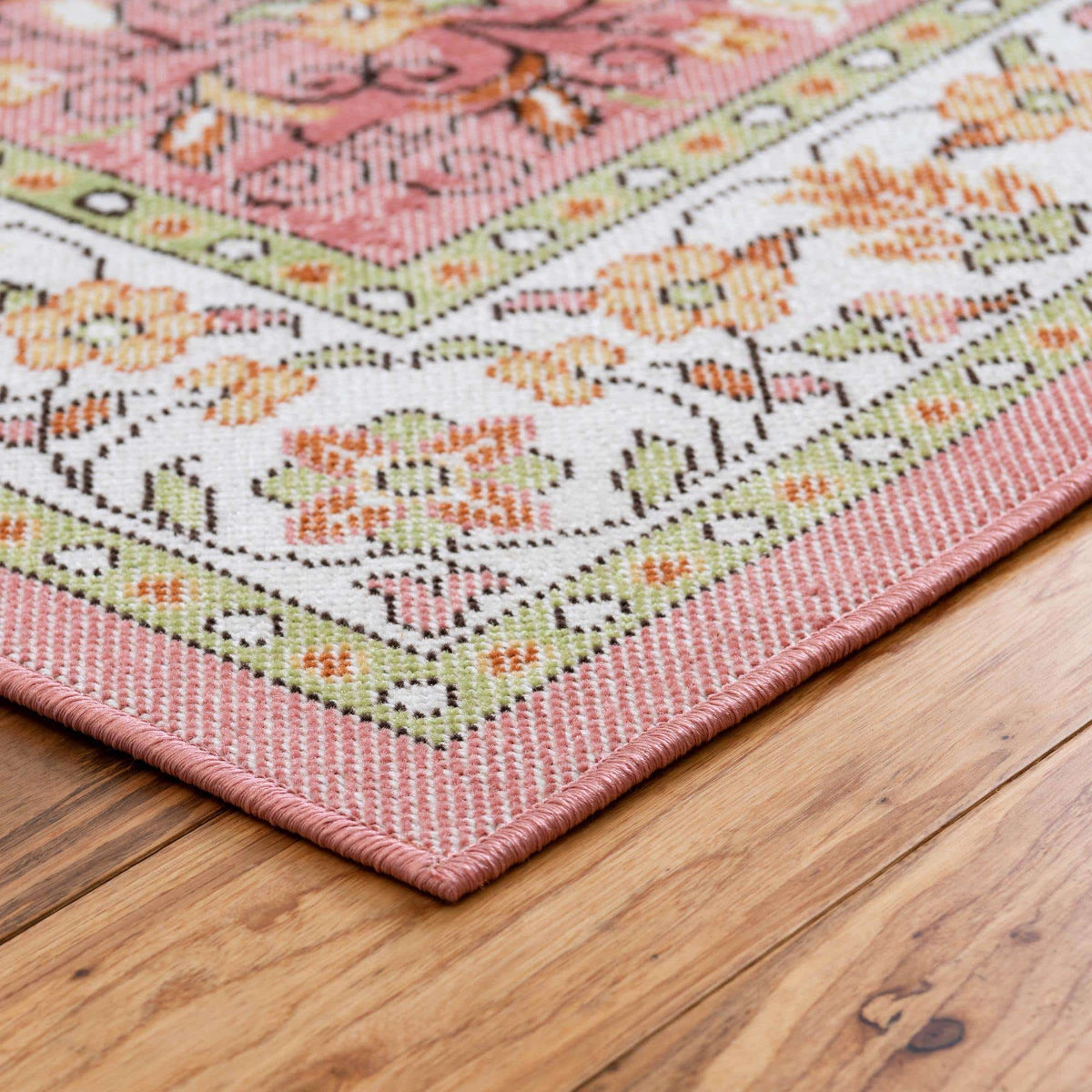 Rechteck Teppich Lucerne in Rosa von Hadorn™ - Lifestyle Image