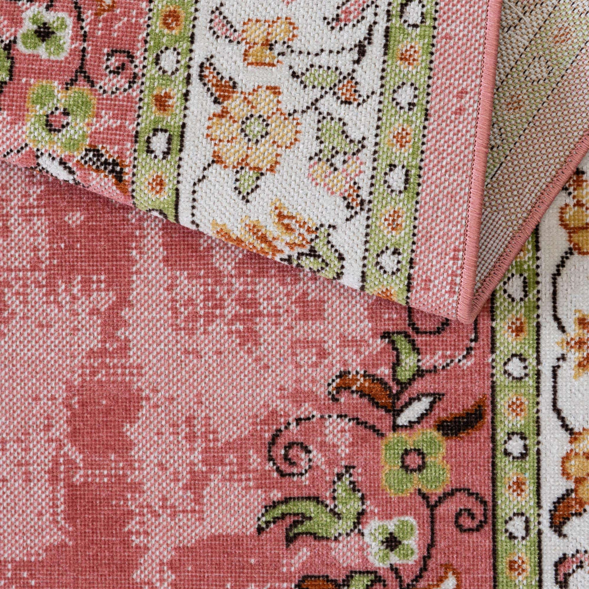 Rechteck Teppich Lucerne in Rosa von Hadorn™ - Lifestyle Image