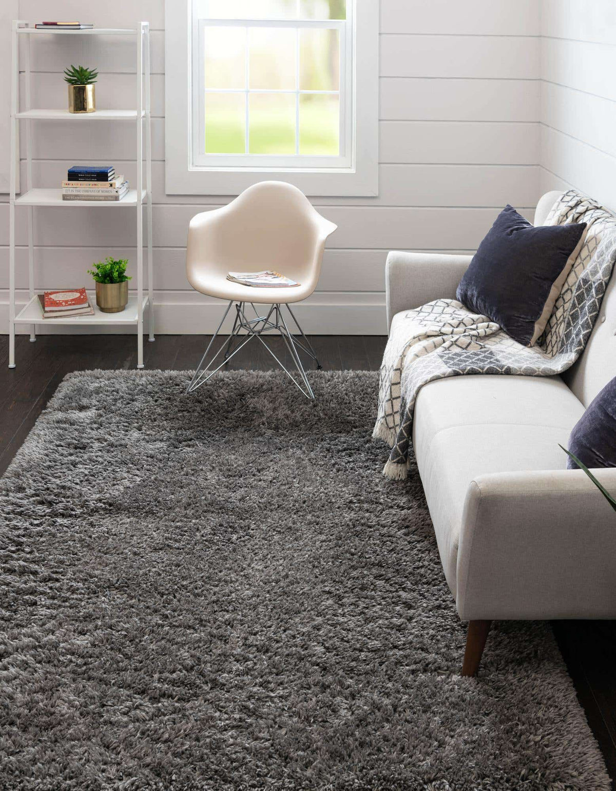 Rechteck Hochflorteppich Infinity Shag in Grau von Hadorn™ - Lifestyle Image
