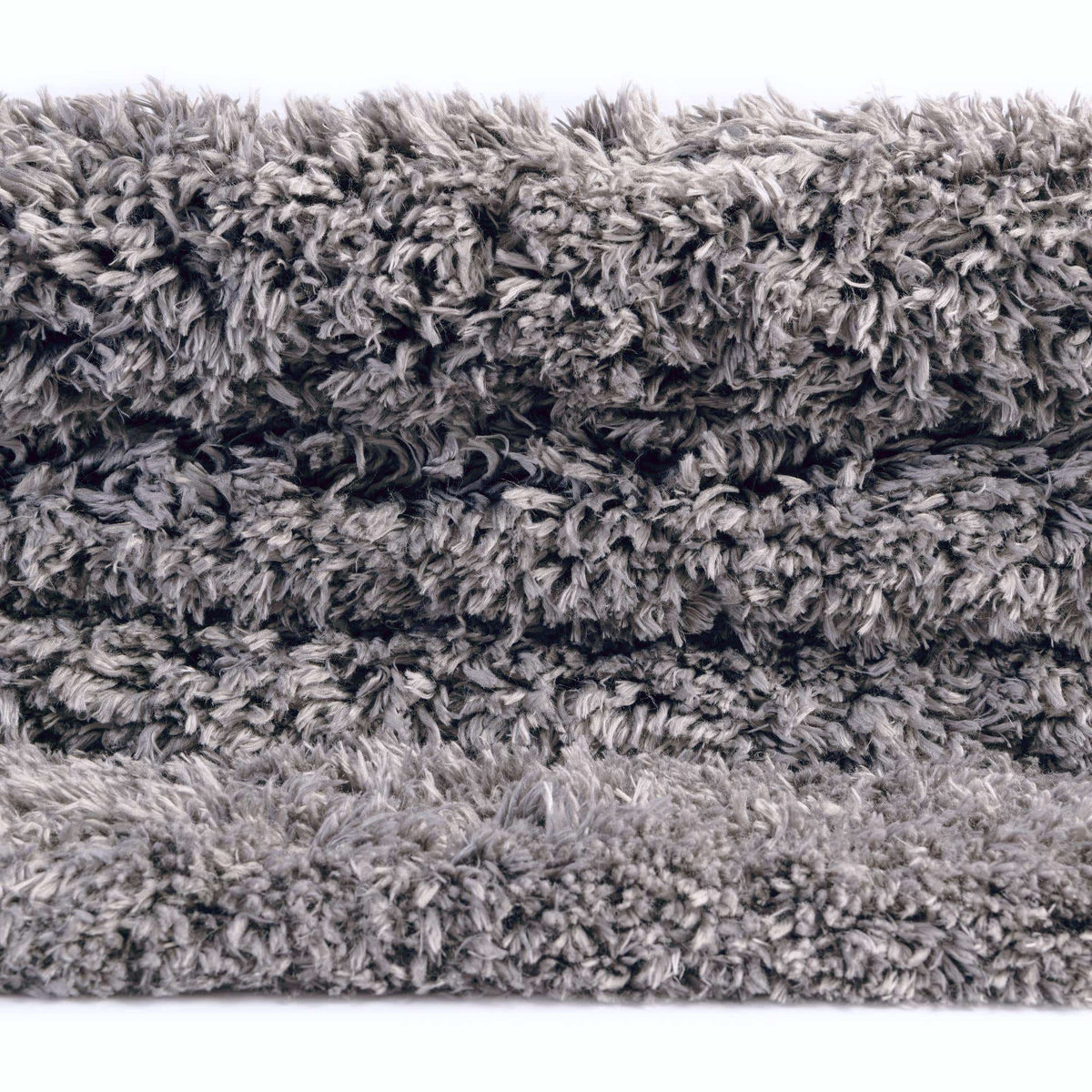 Rechteck Hochflorteppich Infinity Shag in Grau von Hadorn™ - Lifestyle Image