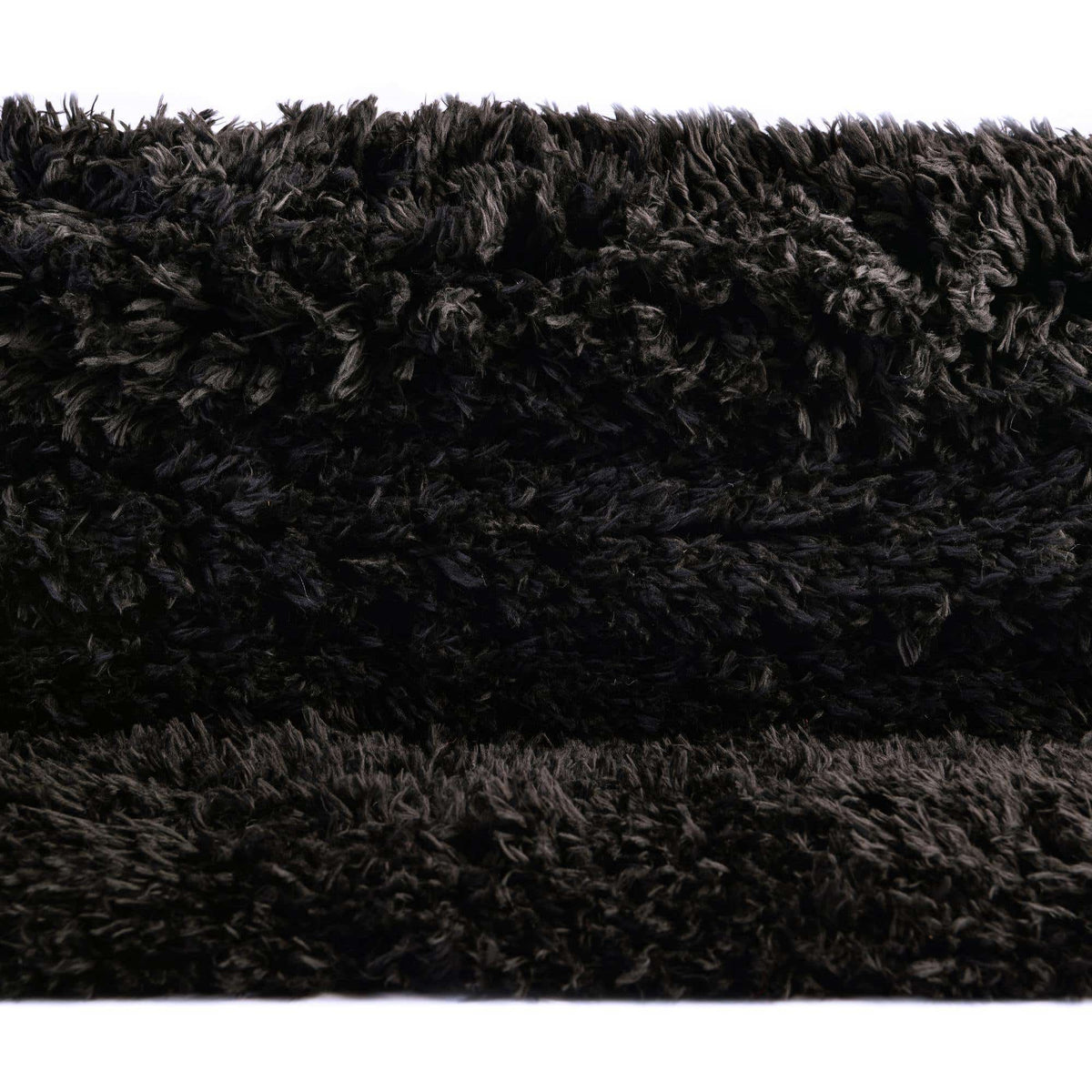 Rechteck Hochflorteppich Infinity Shag in Schwarz von Hadorn™ - Lifestyle Image