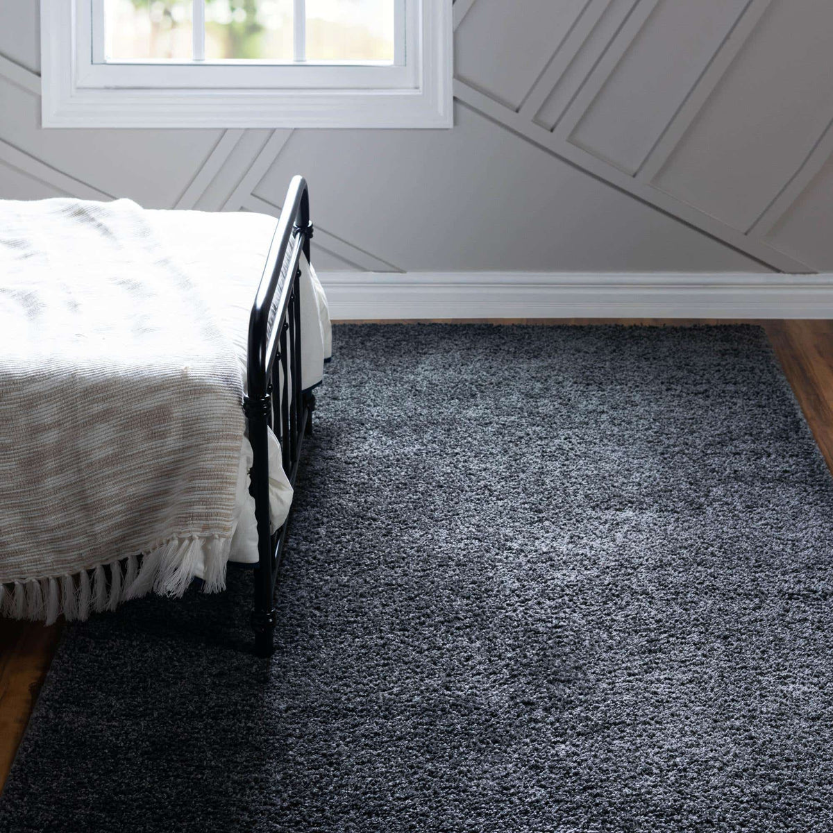 Rechteck Hochflorteppich Soft Solid Shag in Grau von Hadorn™ - Lifestyle Image