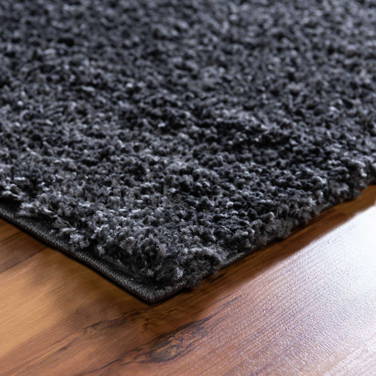 Rechteck Hochflorteppich Soft Solid Shag in Grau von Hadorn™ - Lifestyle Image