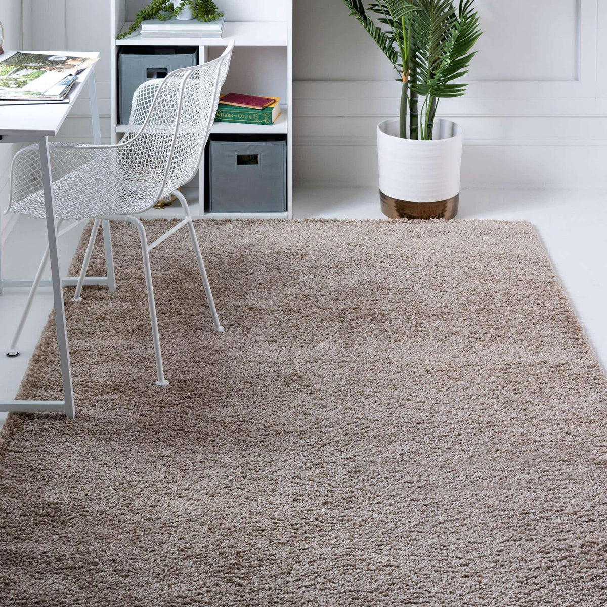 Rechteck Hochflorteppich Soft Solid Shag in Grau von Hadorn™ - Lifestyle Image