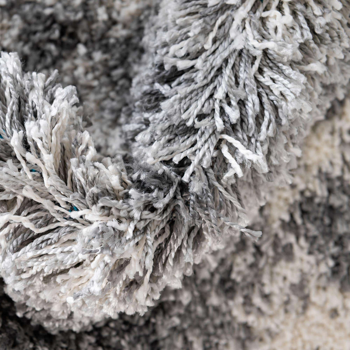 Rechteck Hochflorteppich Soft Touch Shag in Grau von Hadorn™ - Lifestyle Image