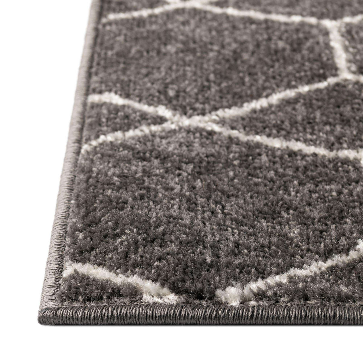 Quadratisch Teppich Trellis Frieze in Dunkelgrau von Hadorn™ - Lifestyle Image