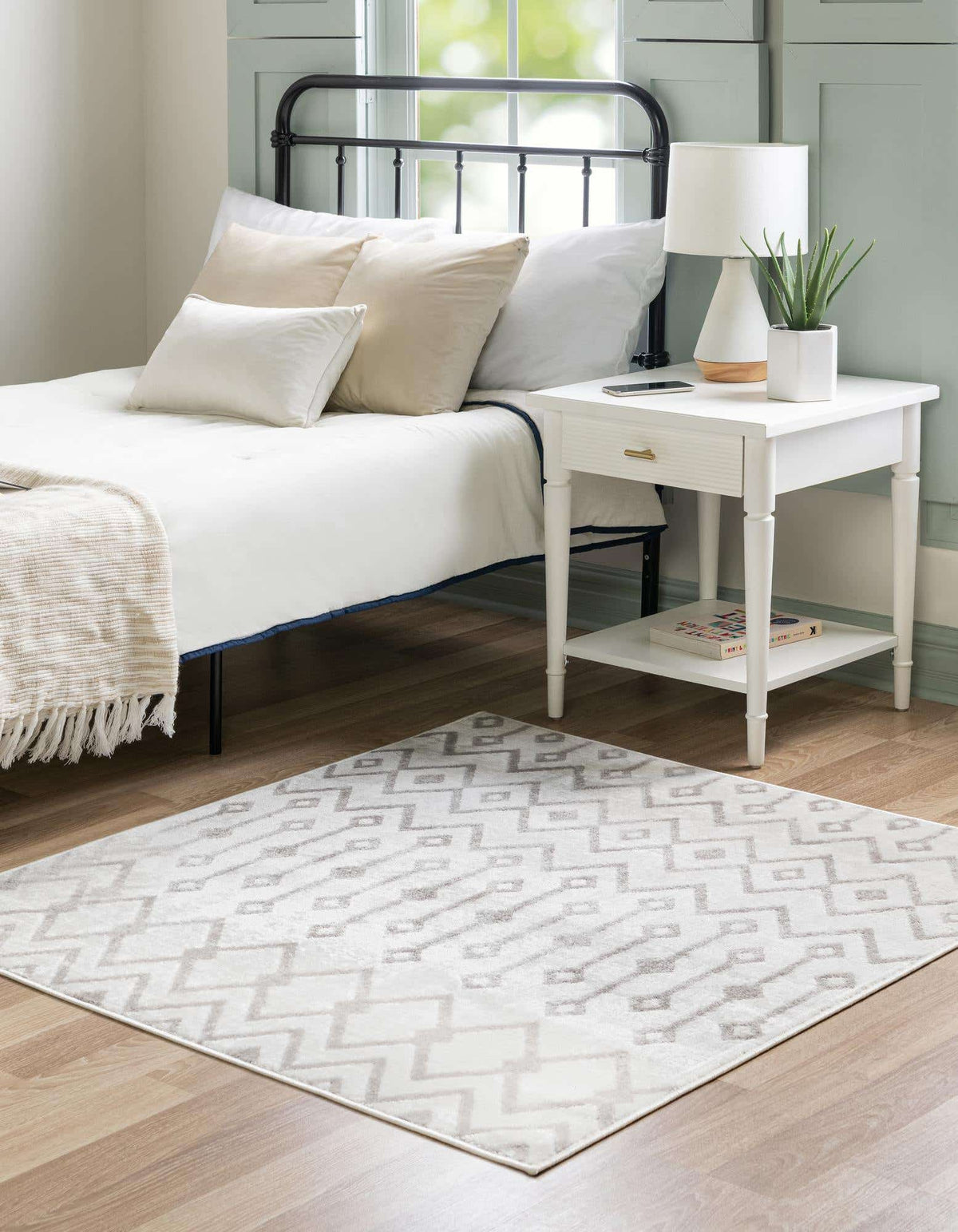 Quadratisch Teppich Bohemian Trellis in Weiss von Hadorn™ - Lifestyle Image
