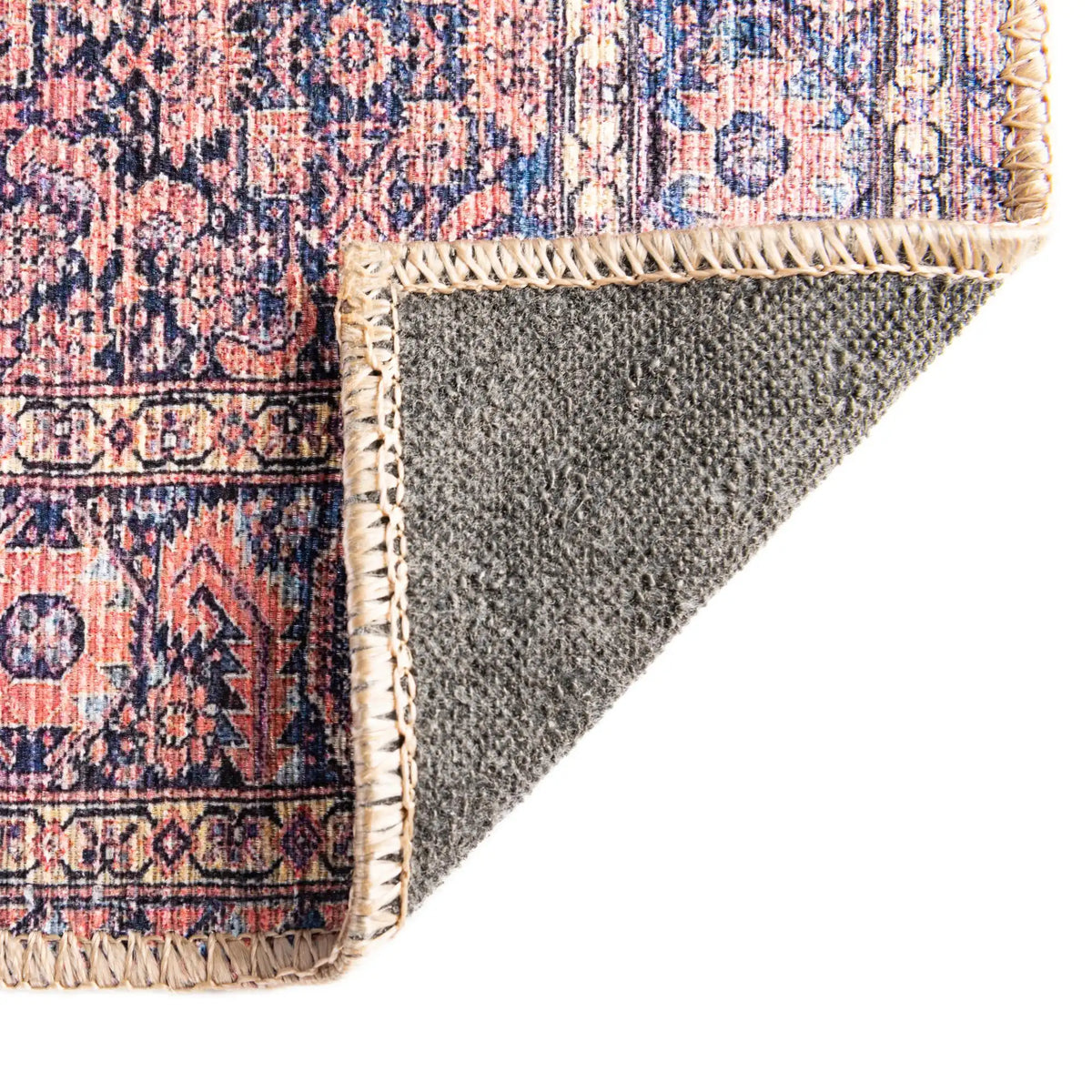 Quadratisch Teppich Timeless in Blau von Hadorn™ - Lifestyle Image