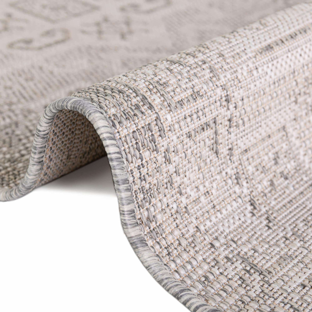 Rechteck Outdoor Teppich Outdoor Aztec in Hellgrau von Hadorn™ - Lifestyle Image