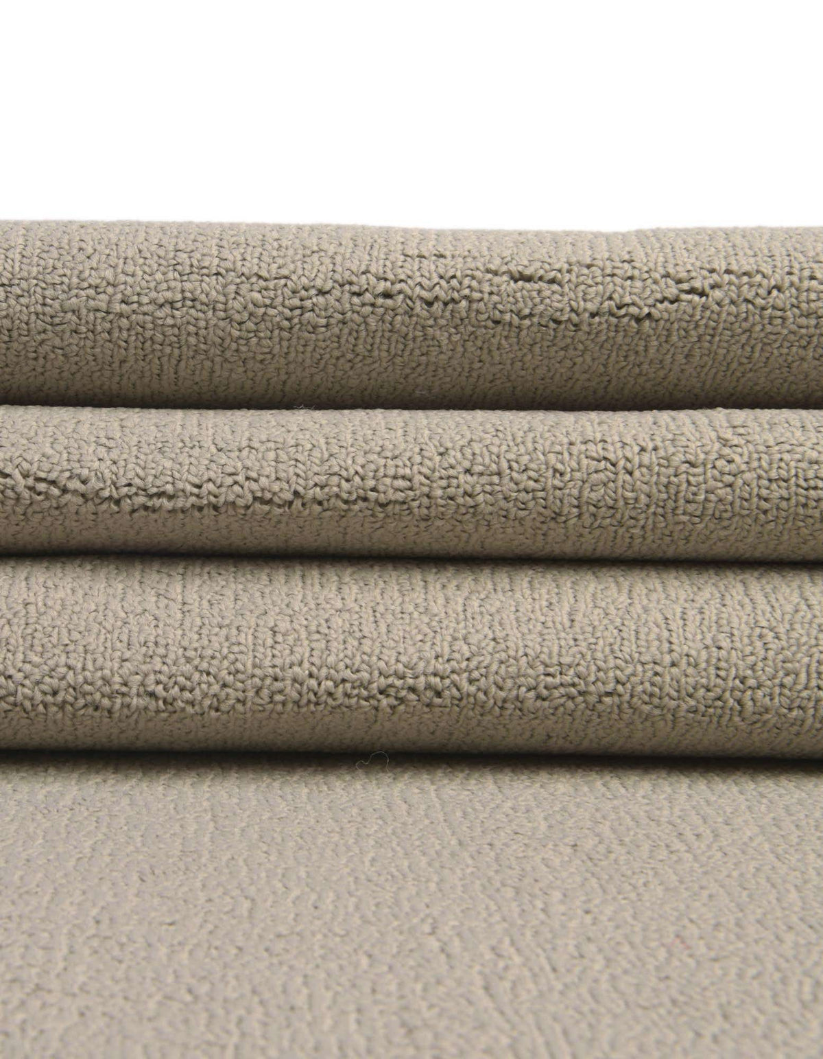 Rechteck Teppich Everyday Solid in Hellgrau von Hadorn™ - Lifestyle Image
