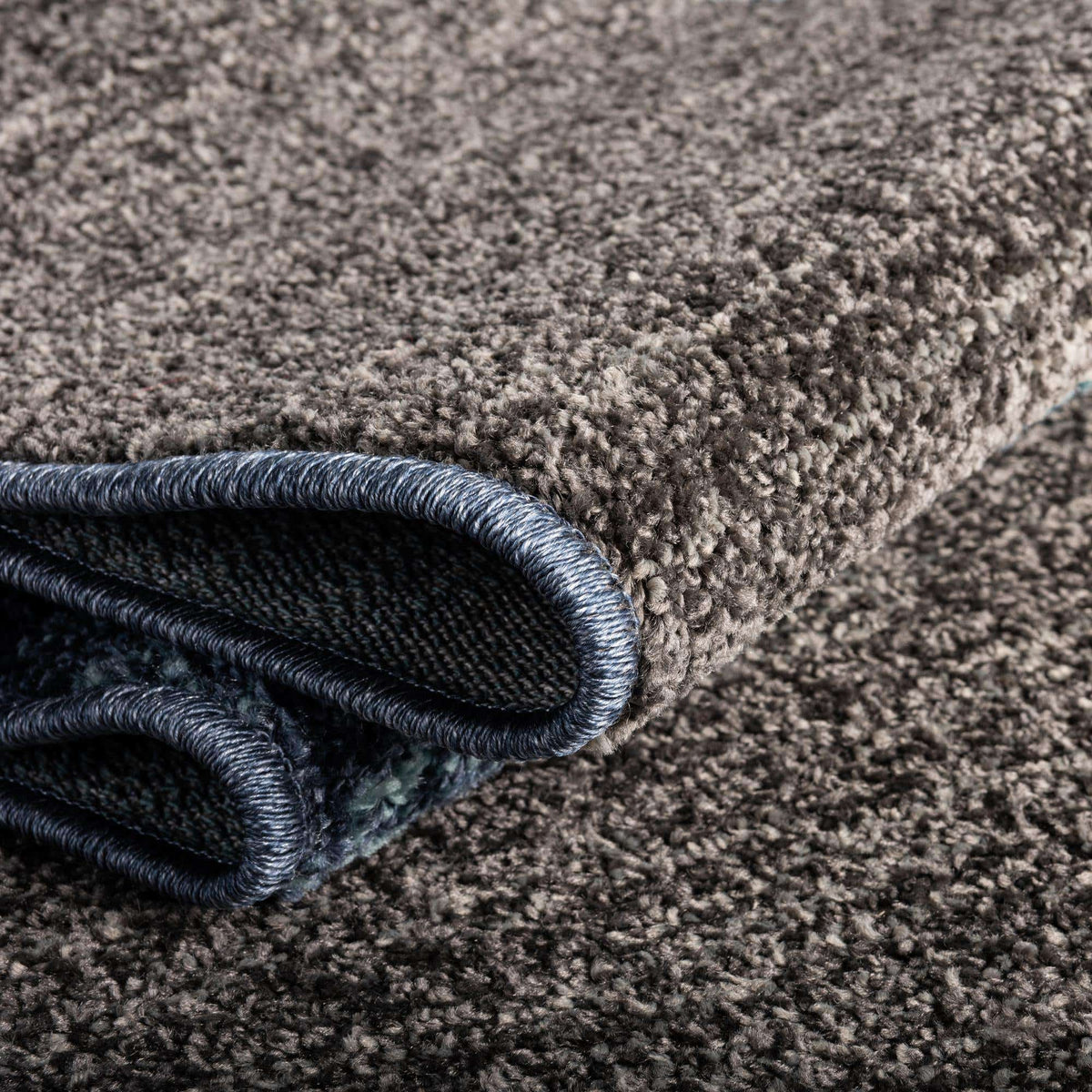 Rechteck Teppich Harvest in Blau von Hadorn™ - Lifestyle Image