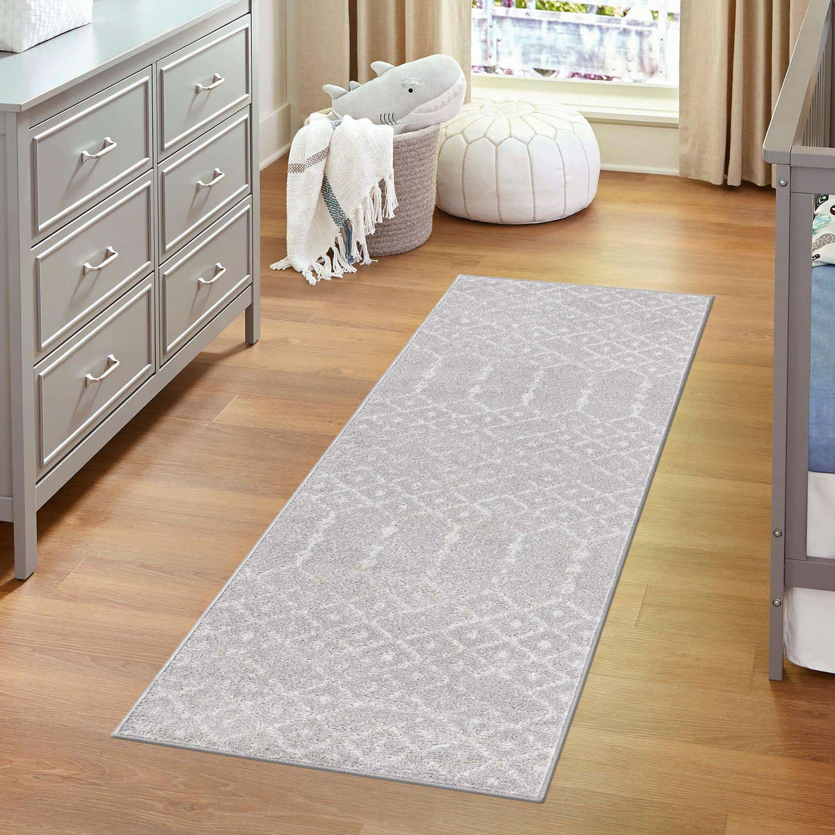 Läufer Teppich Paxon Trellis in Hellgrau von Hadorn™ - Lifestyle Image