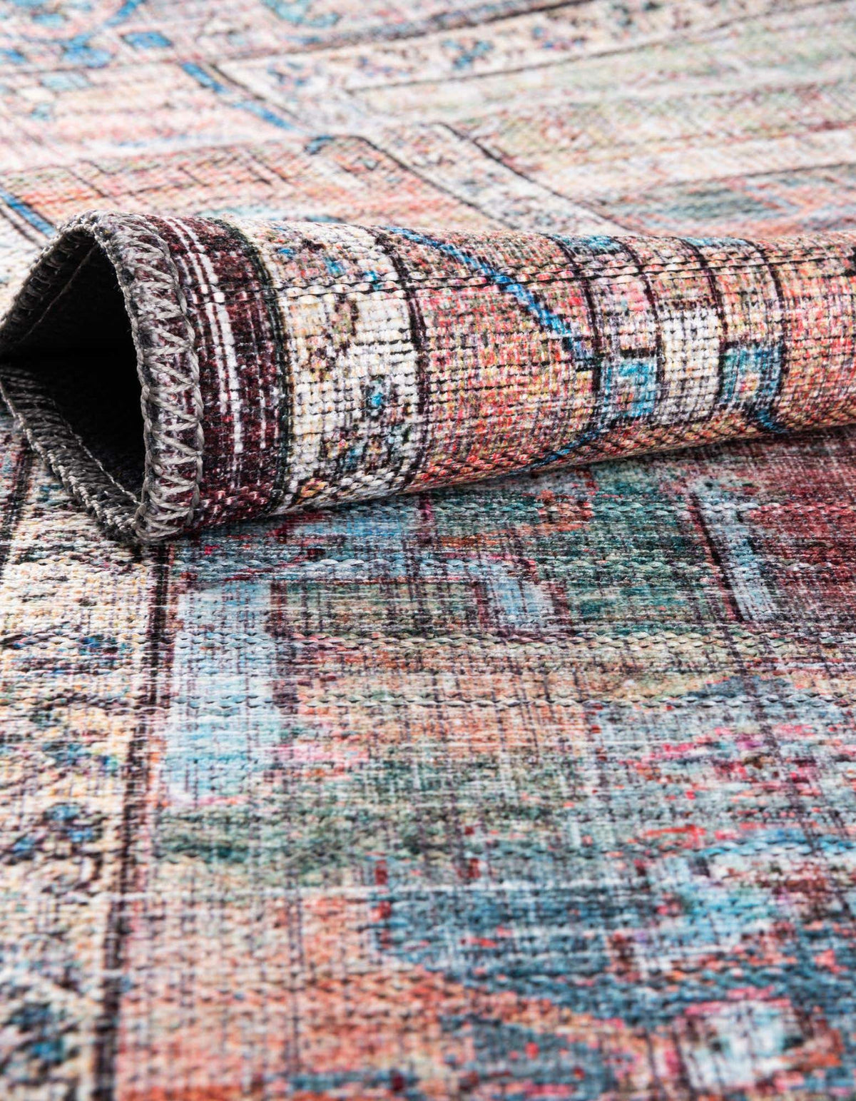 Quadratisch Teppich Maahru in Mehrfarbig von Hadorn™ - Lifestyle Image